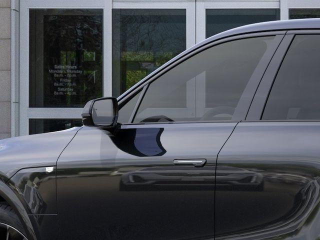 2025 Cadillac LYRIQ Sport