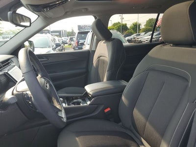 2023 Jeep Grand Cherokee L Laredo