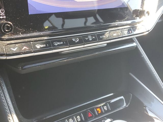 2024 Jeep Wagoneer L Base