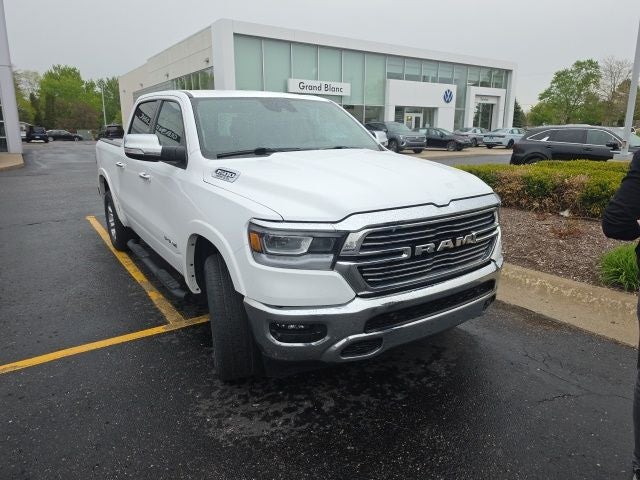 2022 RAM 1500 Laramie 4x4 Crew Cab 5'7's photo