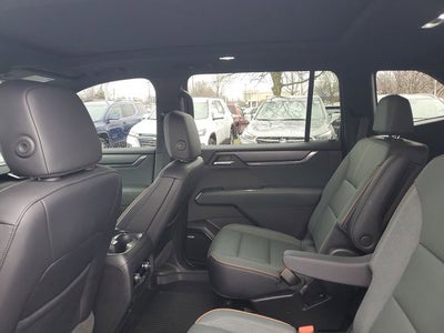 2024 GMC Acadia AT4