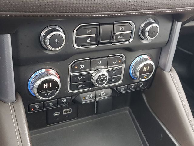 2022 GMC Yukon SLT