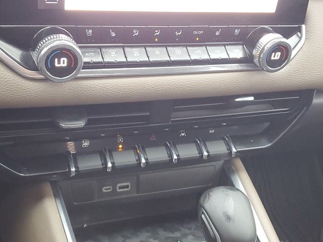 2024 GMC Canyon Denali