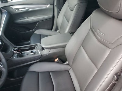 2025 Cadillac XT5 Luxury