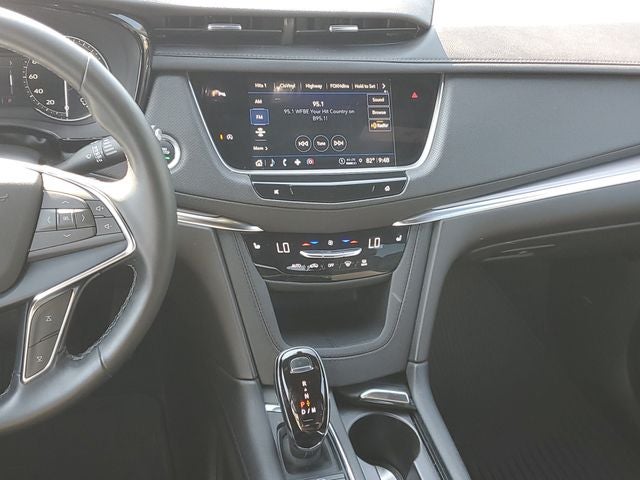 2024 Cadillac XT5 Luxury