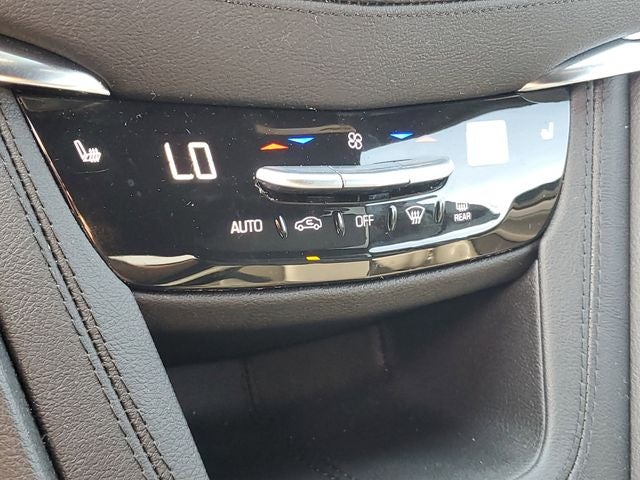 2025 Cadillac XT5 Luxury