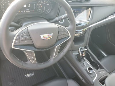 2025 Cadillac XT5 Premium Luxury