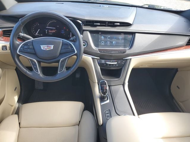 2017 Cadillac XT5 Premium Luxury