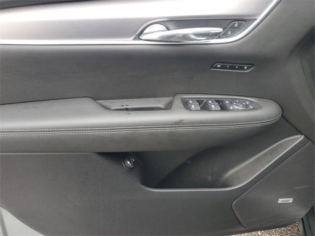 2025 Cadillac XT6 Luxury