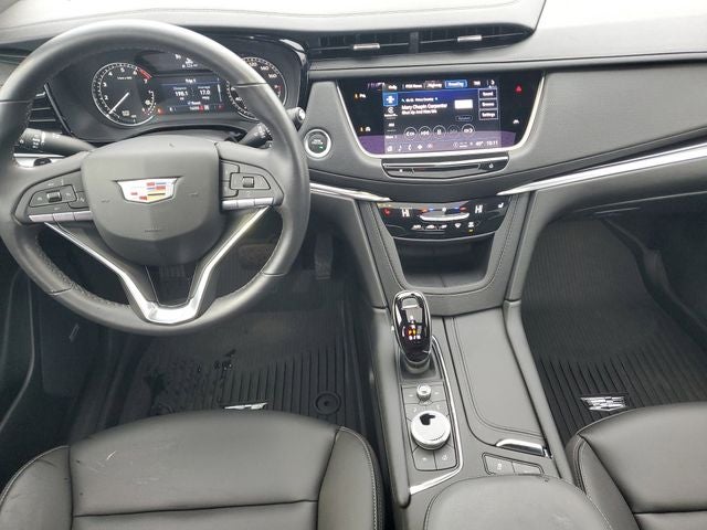 2024 Cadillac XT6 Luxury