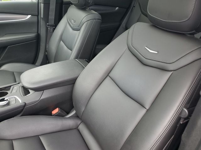 2024 Cadillac XT6 Luxury