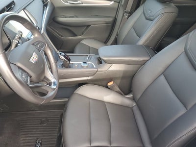2025 Cadillac XT6 Luxury