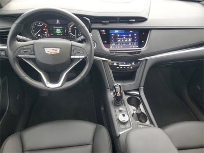 2024 Cadillac XT6 Luxury