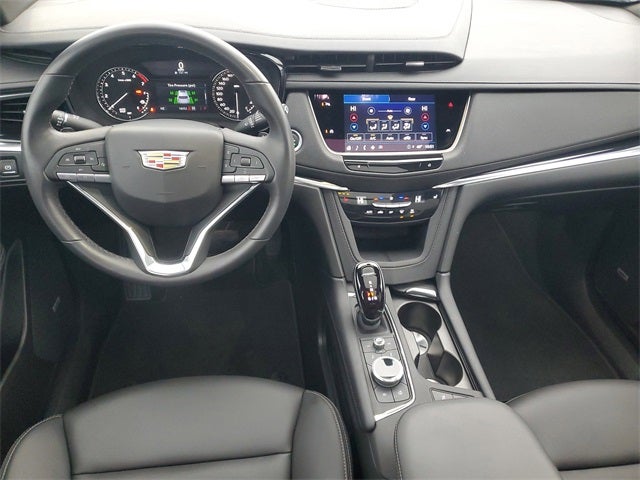 2024 Cadillac XT6 Luxury