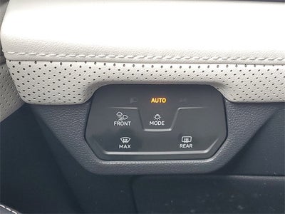 2024 Volkswagen Atlas Cross Sport 2.0T SEL Premium R-Line