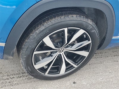 2024 Volkswagen Atlas Cross Sport 2.0T SEL Premium R-Line
