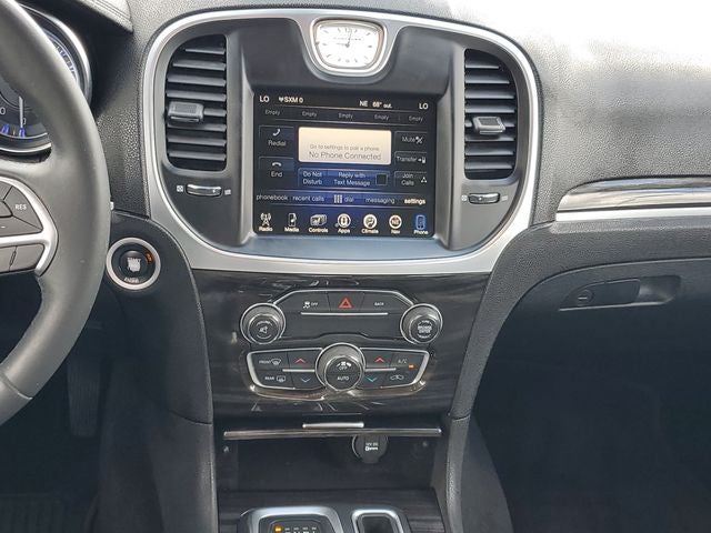 2016 Chrysler 300 Limited