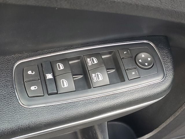 2016 Chrysler 300 Limited