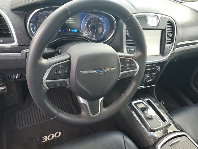 2016 Chrysler 300 Limited