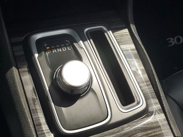 2016 Chrysler 300 Limited