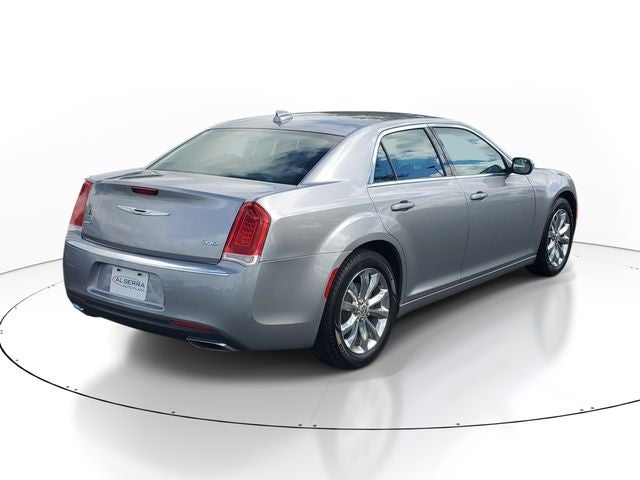 2016 Chrysler 300 Limited