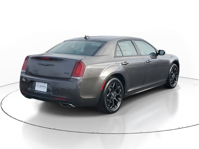 2023 Chrysler 300 Touring