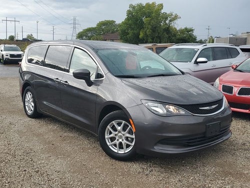 2020 Chrysler Voyager LX
