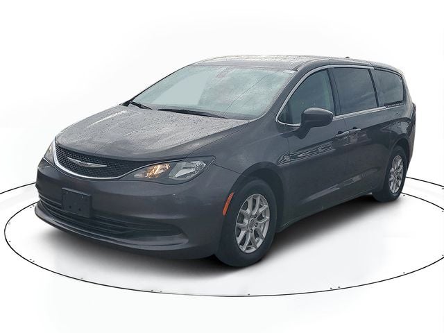 2020 Chrysler Voyager LX