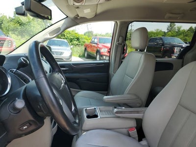 2013 Chrysler Town & Country Touring-L
