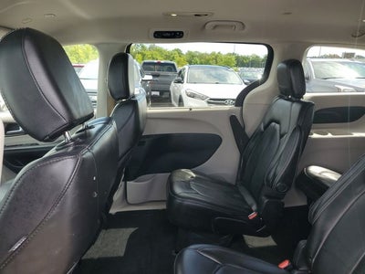2021 Chrysler Voyager LXI