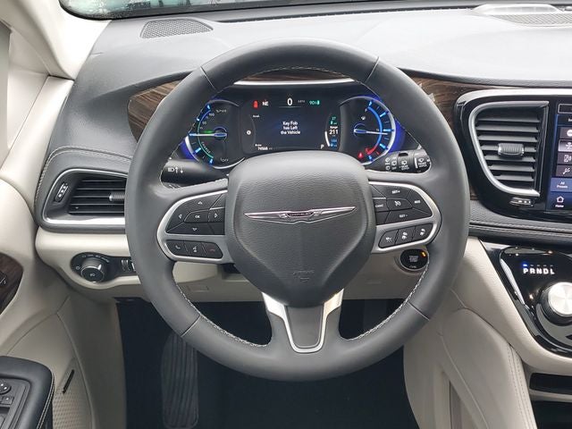 2022 Chrysler Pacifica Hybrid Limited