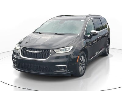 2022 Chrysler Pacifica Hybrid Limited