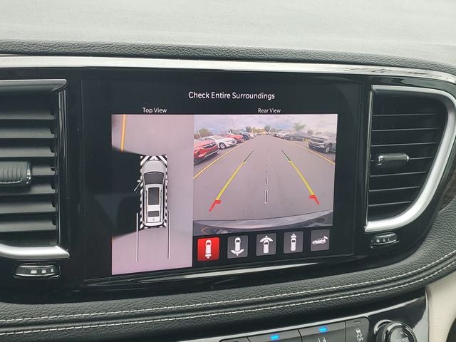 2022 Chrysler Pacifica Hybrid Limited