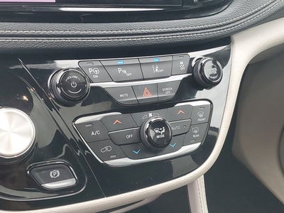 2022 Chrysler Pacifica Hybrid Limited