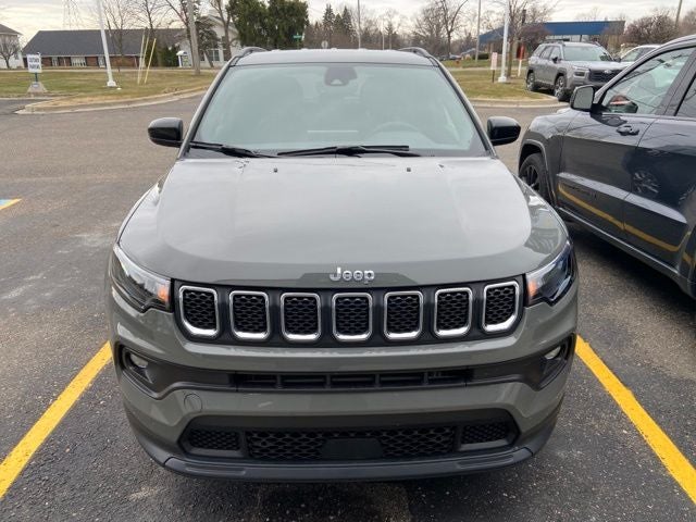 2023 Jeep Compass Latitude Lux