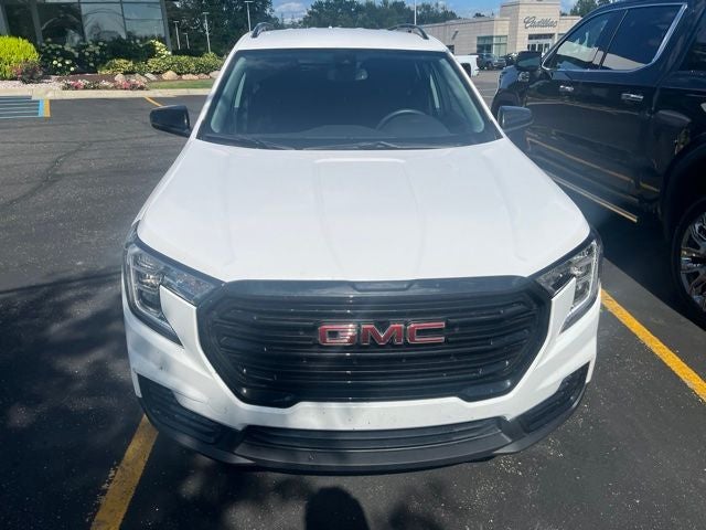 2024 GMC Terrain SLE Elevation Edition