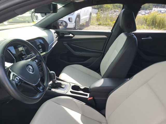 2019 Volkswagen Jetta R-Line