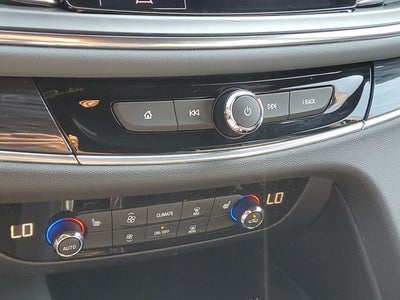 2022 Buick Enclave Essence