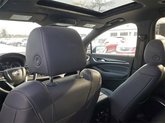 2022 Buick Enclave Essence