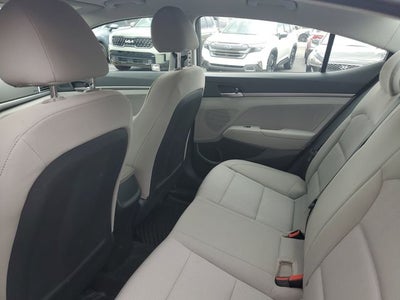 2018 Hyundai Elantra SE