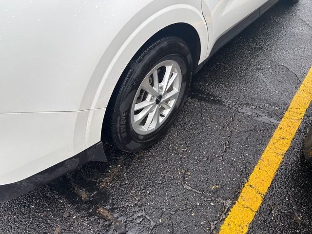 2023 Kia Carnival LX