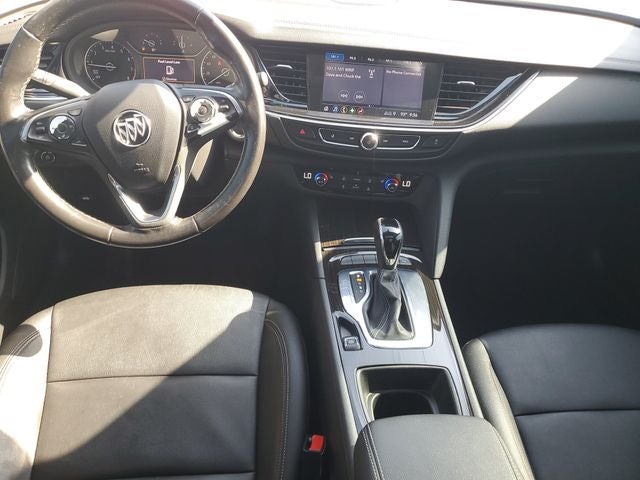 2019 Buick Regal TourX Essence