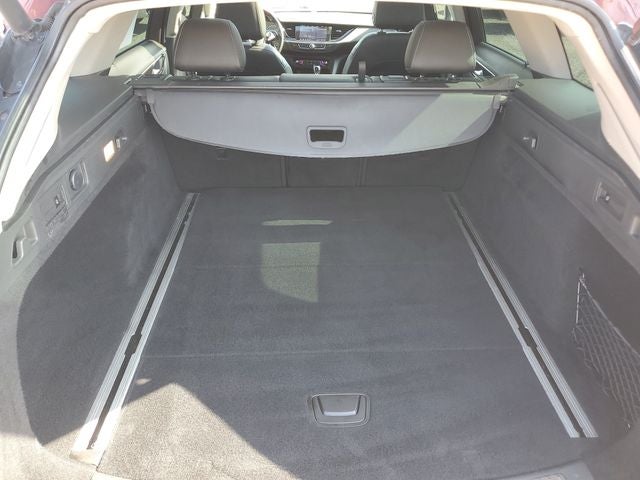 2019 Buick Regal TourX Essence