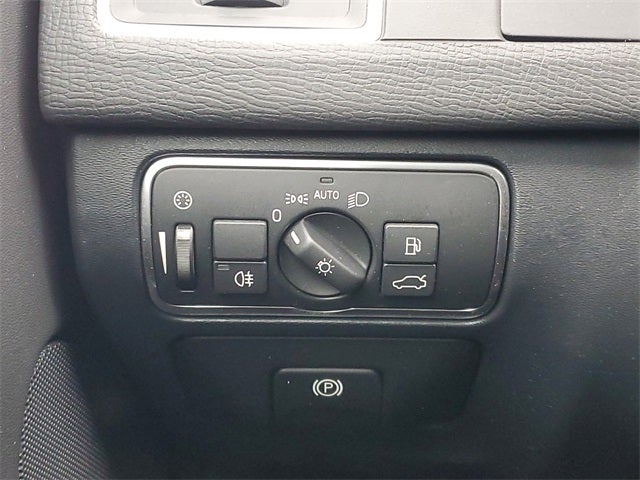 2016 Volvo XC60 T5 Premier