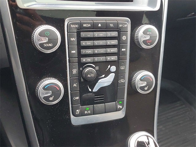 2016 Volvo XC60 T5 Premier