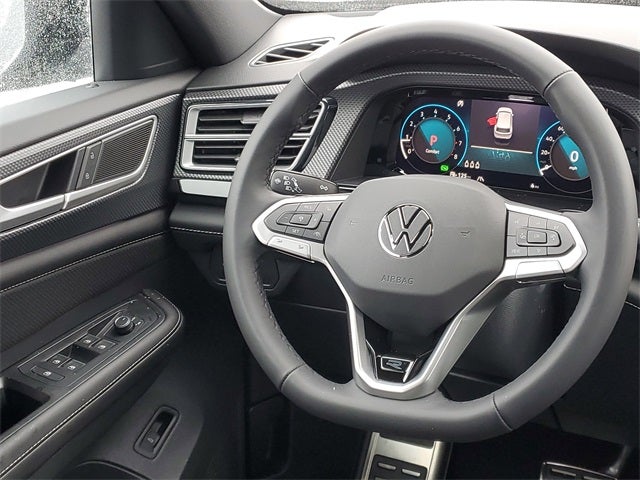 2026 Volkswagen Atlas Cross Sport 2.0T SEL R-Line Black