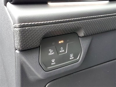 2026 Volkswagen Atlas Cross Sport 2.0T SEL R-Line Black