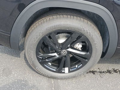 2026 Volkswagen Atlas Cross Sport SEL R-Line Black