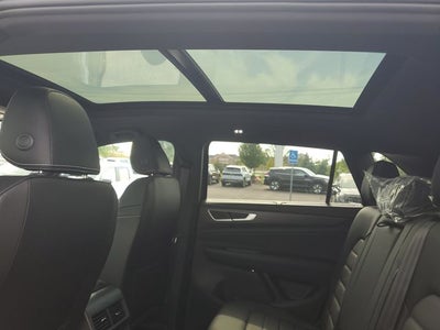 2026 Volkswagen Atlas Cross Sport SEL R-Line Black