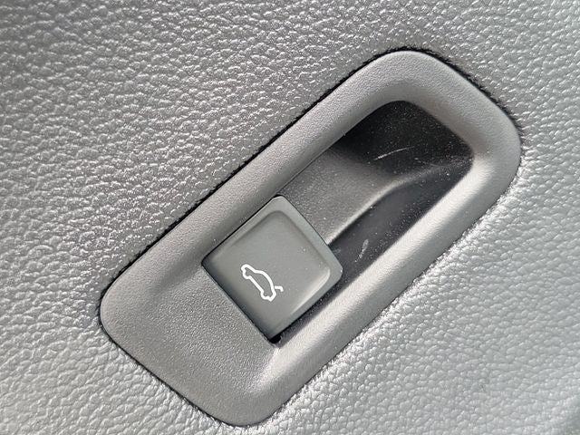 2026 Volkswagen Atlas Cross Sport SEL Premium R-Line